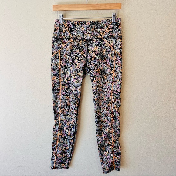 Free People Movement Mid-Rise Ankle Length Eden Printed Leggings Medium - Picture 2 of 12